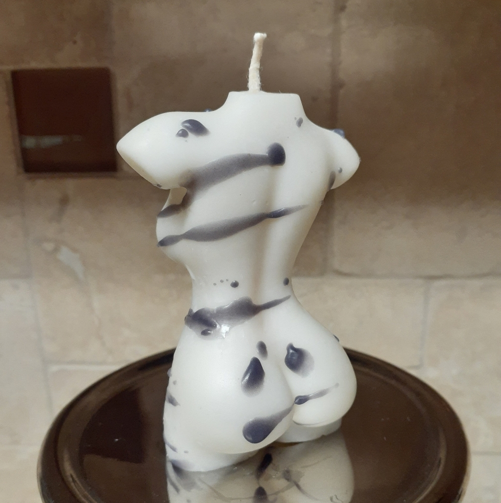 Venus Candle - Picture 3 of 3